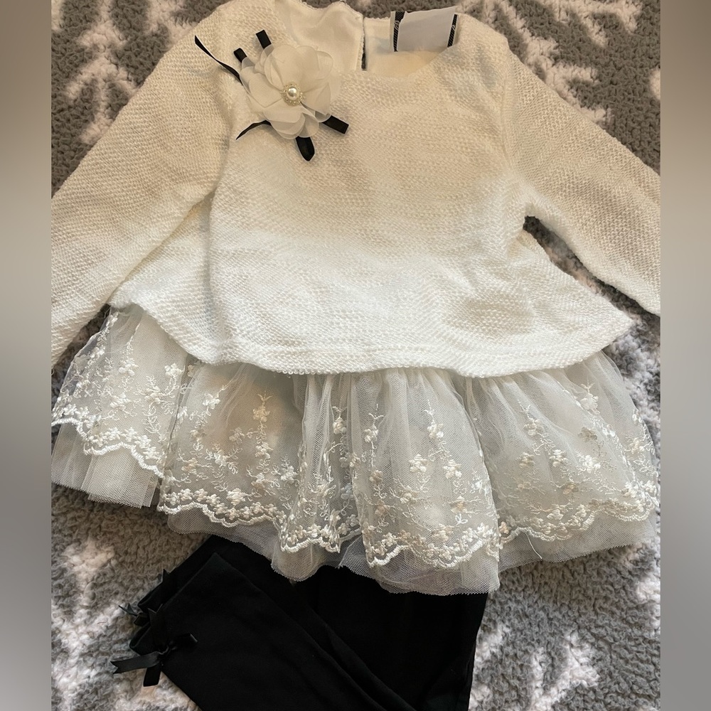 3T Rare Editions-stunning outfit sporting white tweed and a faux brooch